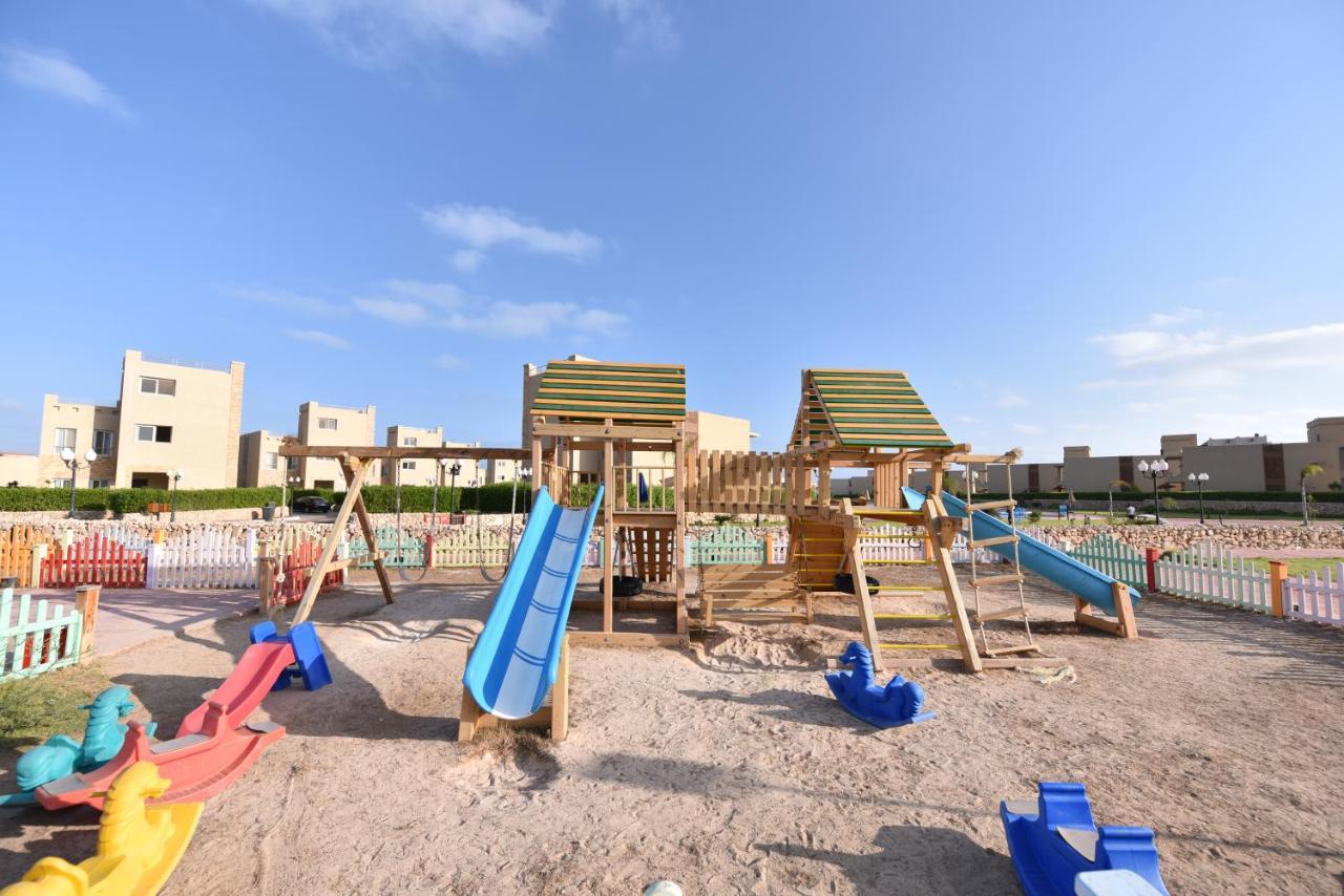 Tolip North Coast Hotel El Alamein Bagian luar foto Playground in El Alamein