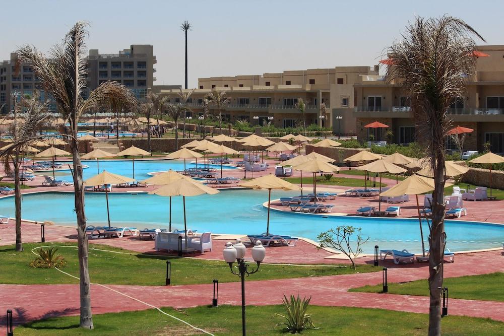 Tolip North Coast Hotel El Alamein Bagian luar foto El Alamein