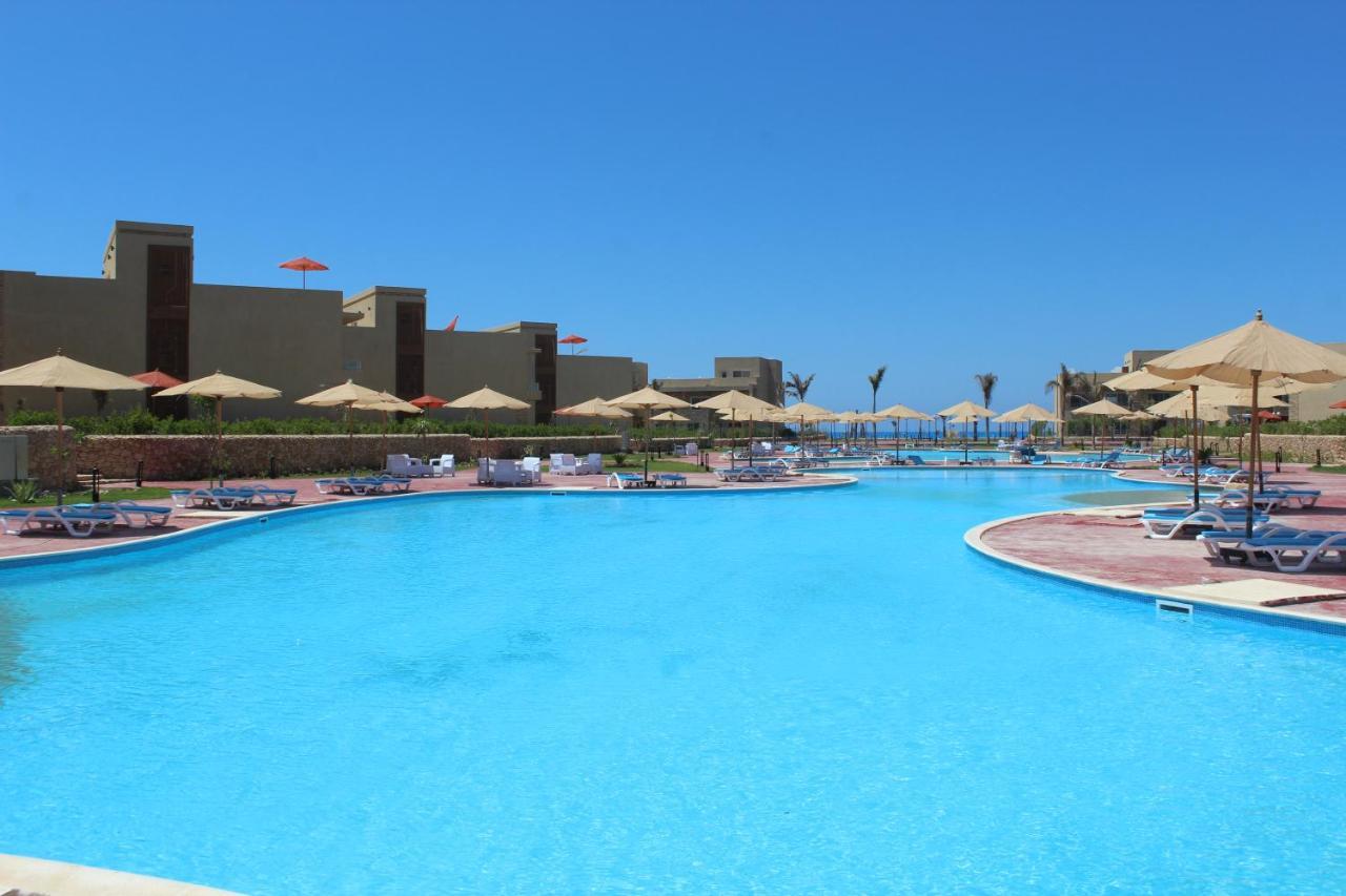 Tolip North Coast Hotel El Alamein Bagian luar foto El Alamein